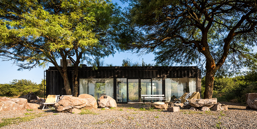B.AP arquitectura shipping container