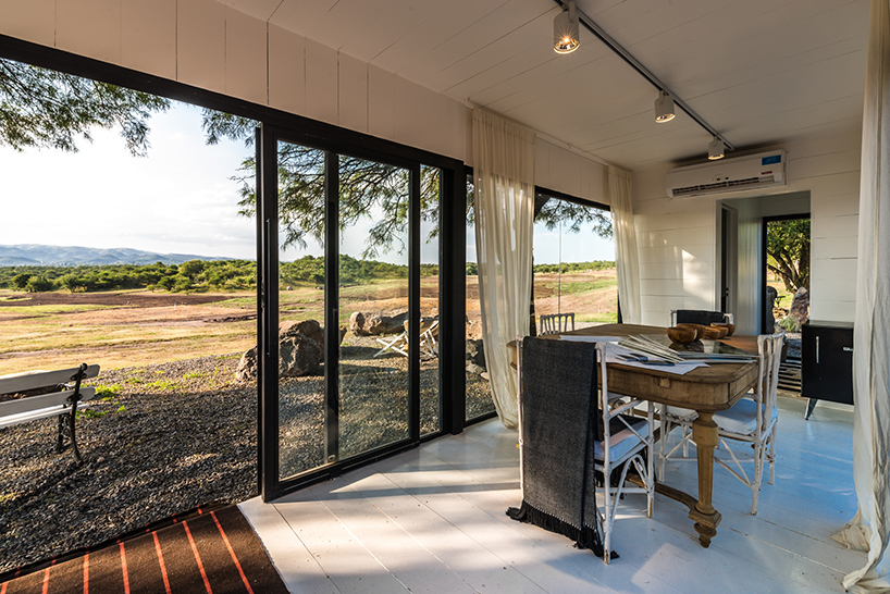 B.AP arquitectura shipping container