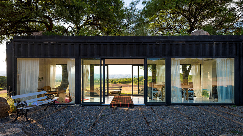 B.AP arquitectura shipping container