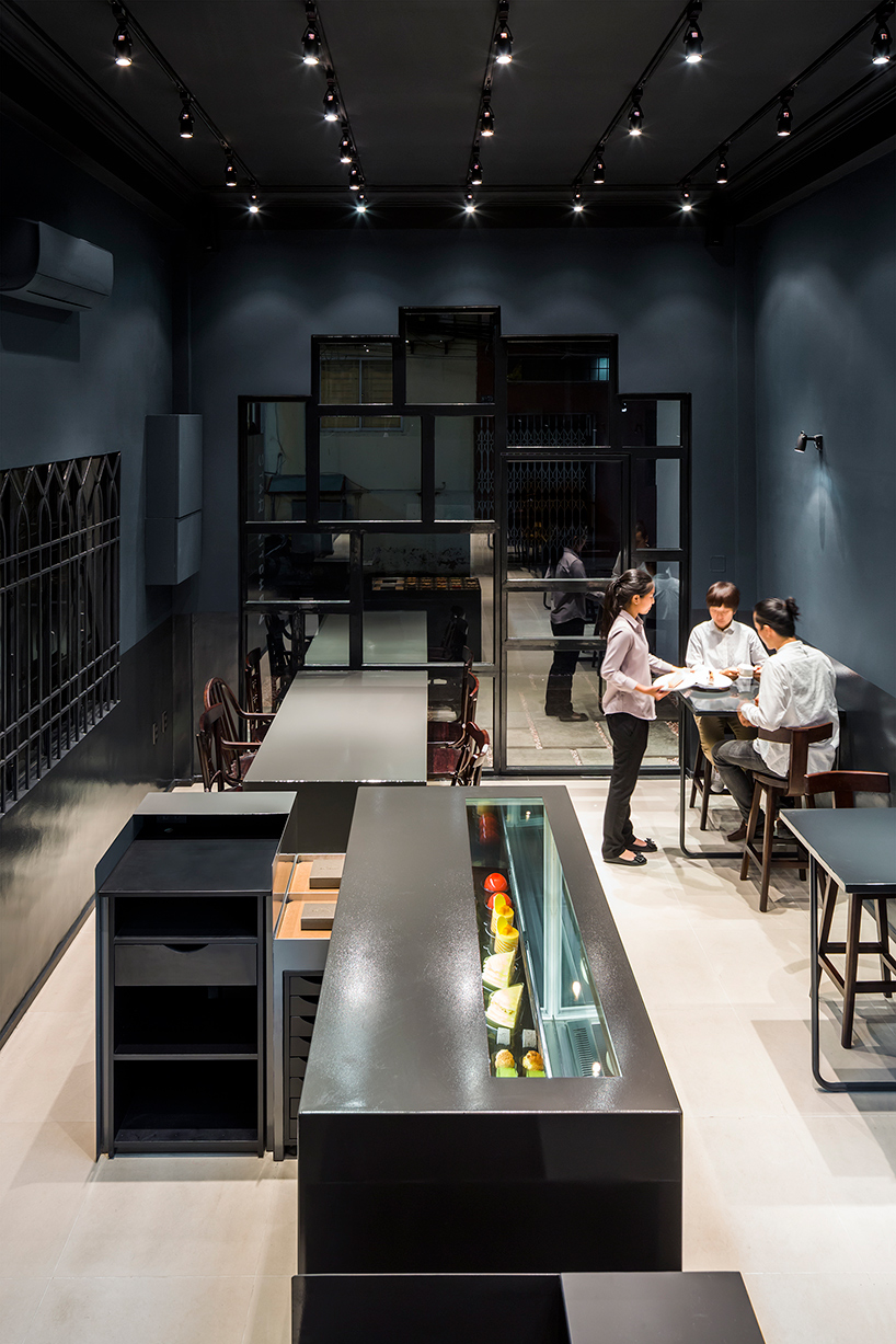 INRE-studio-kosuke-nishijima-proscenium-restaurant-ho-chi-minh-city-vietnam-designboom-02
