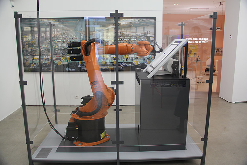 Vitra-Design-Museum-Hello-Robot-exhibition-designboom-04