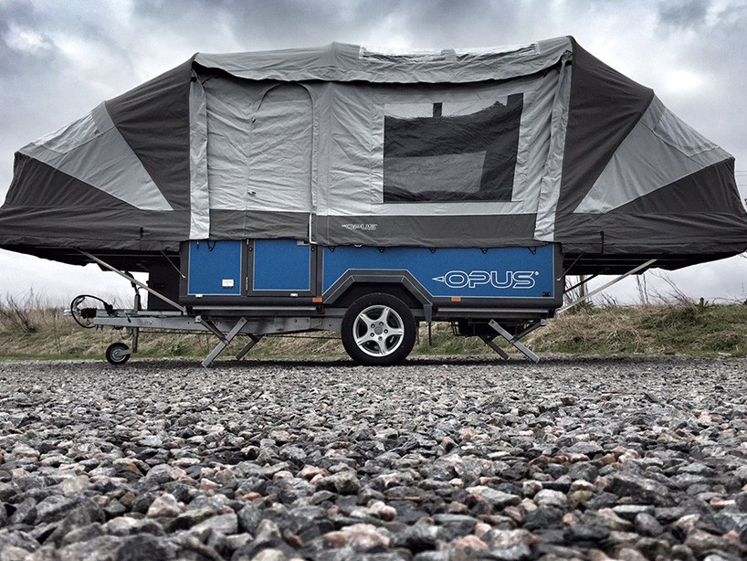 Trailer air outlet tent