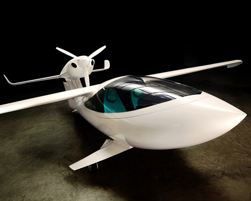 AKOYA amphibious two-person skiplane by lisa airplanes