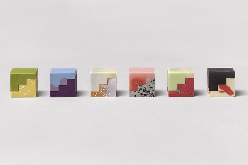 modular chocolates complements