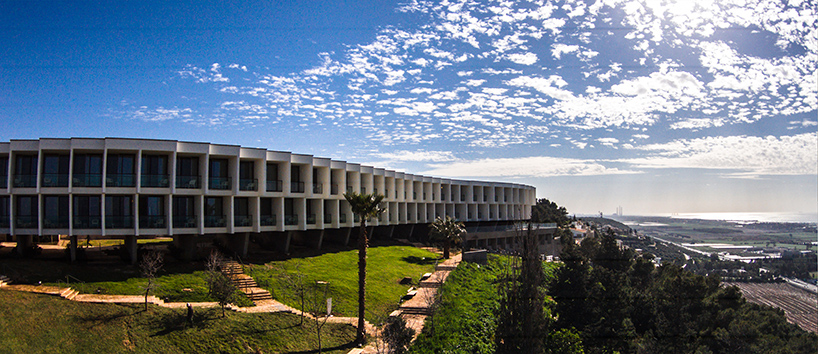 elma-arts-complex-luxury-hotel-israel-yaakov-rechter-mivtachim-sanatorium-designboom-01