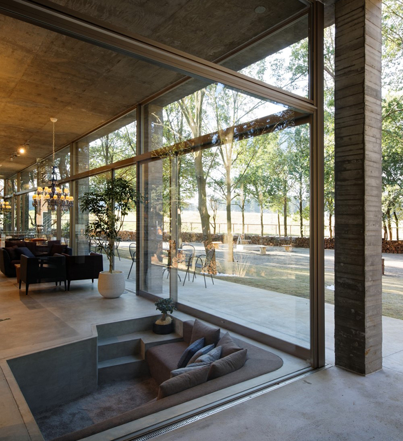 furuya-design-tokyo-classic-forest-clubhouse-designboom-03