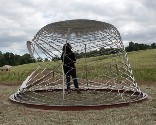 haresh lalvani programs metal sheets to shape themselves into 3D shelters