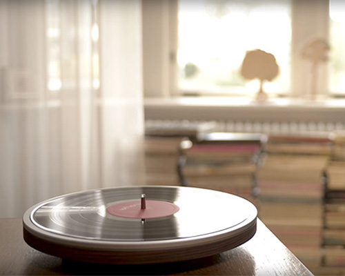 miniot's 'wheel' is an inverted record player with the tonearm underneath