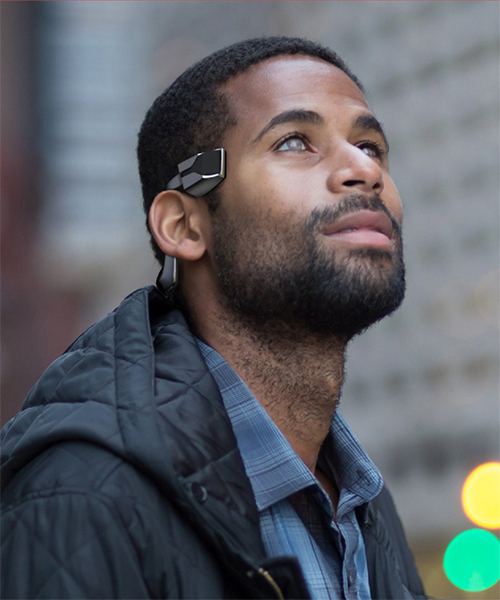 the 'nomad' wearable sensor is a digital guide for people with visual impairments