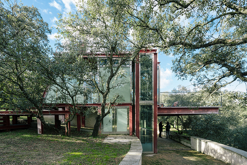 penelas-architects-the-hidden-pavilion-las-rozas-madrid-designboom-02