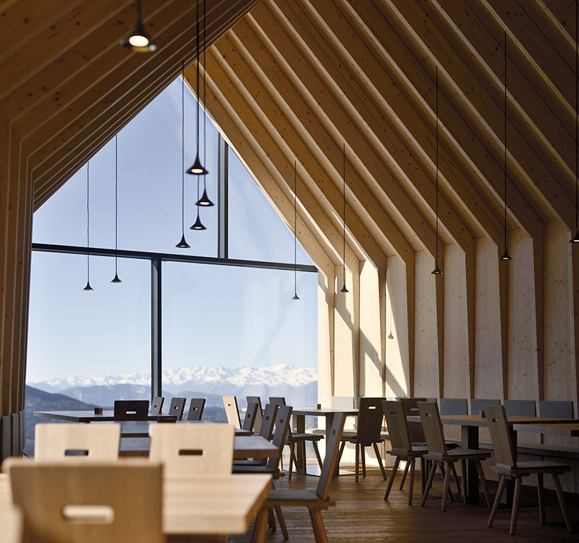 peter-pichler-architecture-oberholz-mountain-hut-dolomites-designboom-03