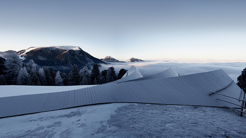 peter pichler completes wood-wrapped mountain restaurant in the italian alps