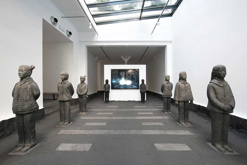 prune-nourry-galerie-daniel-templon-contemporary-archeology-designboom-02