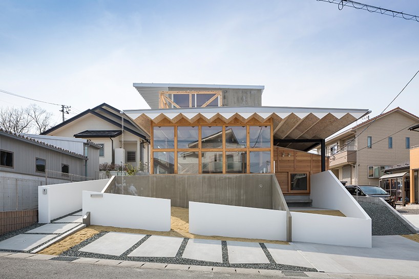 _+-s--shintaro-matsushita-+-takashi-suzuki-ienowa-house-designboom-01