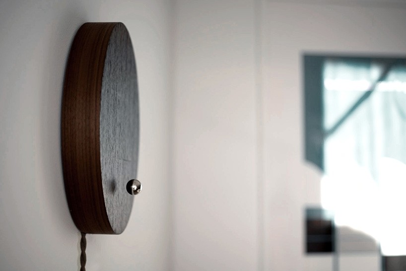 flyte STORY levitating timepiece designboom 02-15-2017