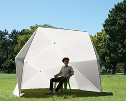 tsukagoshi miyashita sekkei proposes foldable half dome for emergencies + outdoors