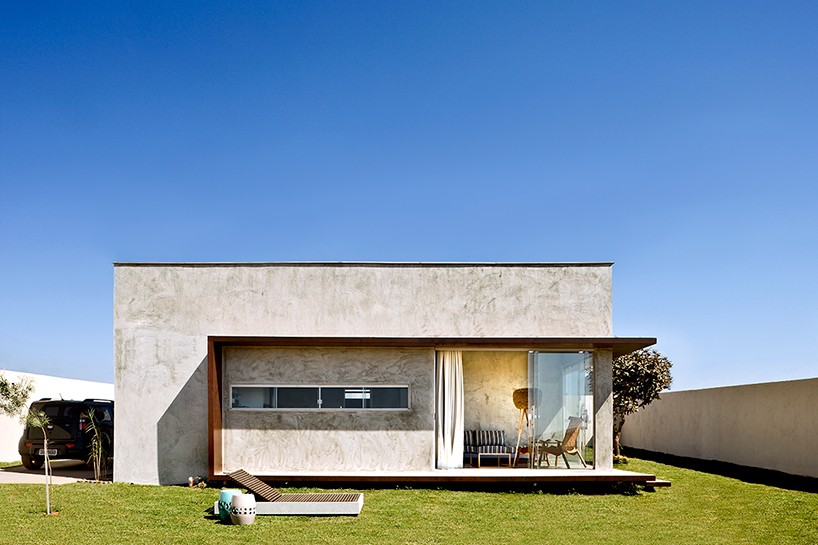 1-1-arquitetura-design-box-house-brazil-designboom-01