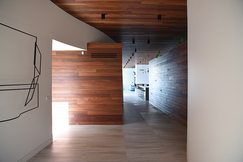 KUD-ivanhoe-house-australia-designboom-03