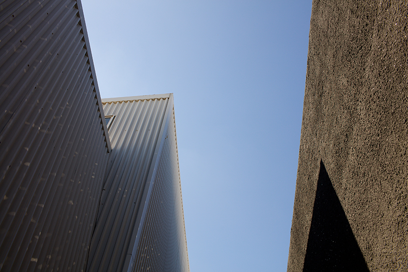 OMA-concrete-alserkal-avenue-dubai-arts-district-opening-designboom-05