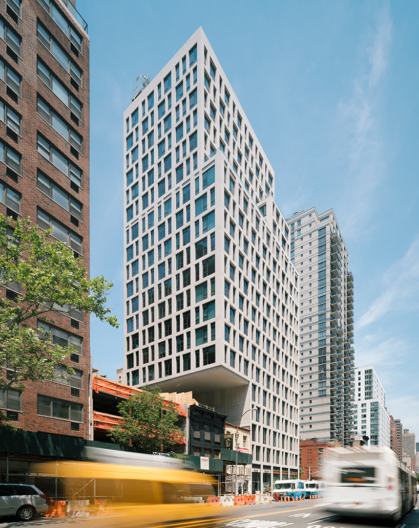 S9-architecture-160-east-22nd-street-new-york-designboom-02