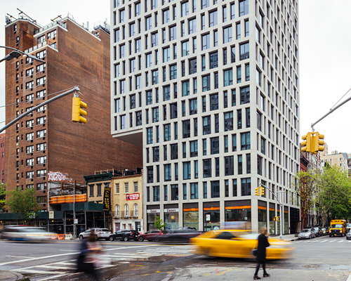 miguel de guzmán photographs cantilevering new york apartment building by S9 architecture