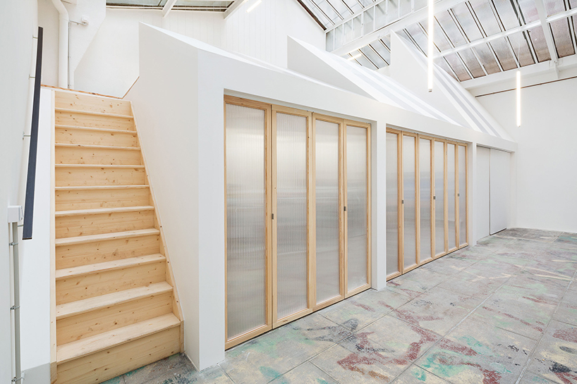 WYTO-architects-light-folds-gallery-designboom-02