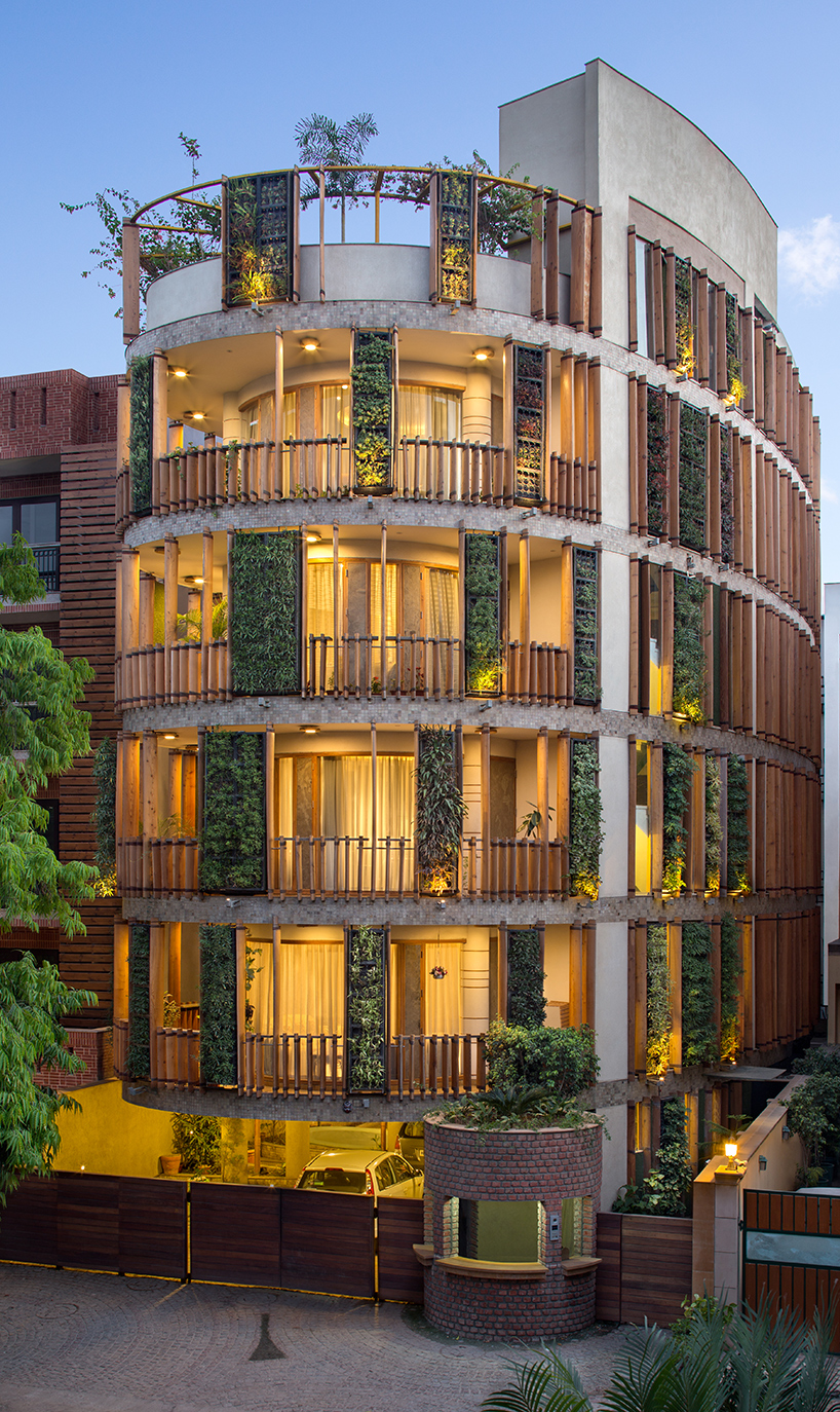 anagram-architects-outre-house-new-delhi-india-designboom-02