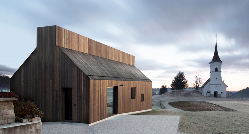 dekleva-gregoric-architects-chimney-house-logatec-slovenia-designboom-02