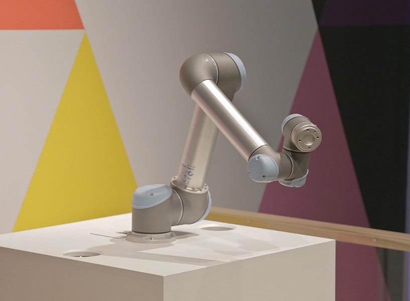 design-io-mimic-robotic-arm-designboom-03-10-2017-818-002