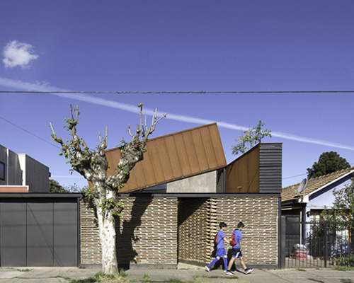 felipe alarcón restores lautaro house as a slanting volume in chile