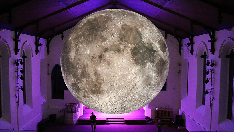 luke-jerram-museum-of-the-moon-designboom-01