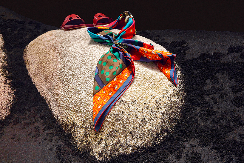 najla-el-zein-hermes-windows-dubai-designboom-02