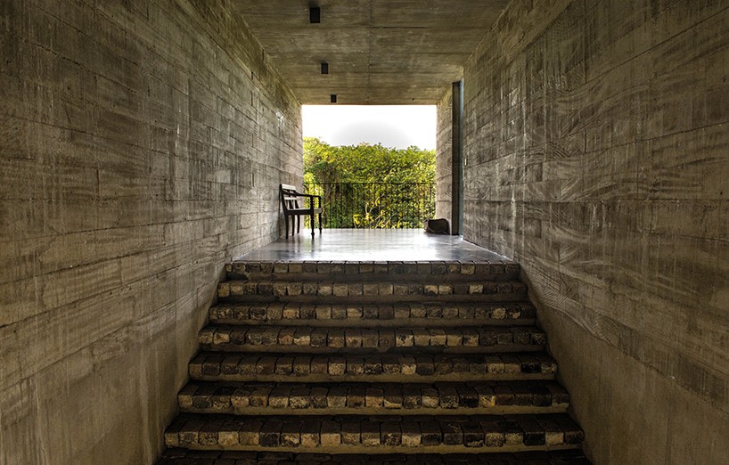 palinda-kannangara-studio-dwelling-at-rajagiriya-sri-lanka-designboom-01