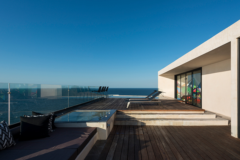reyes-rios-and-larrain-arquitectos-campeche-country-club-mexico-designboom-02