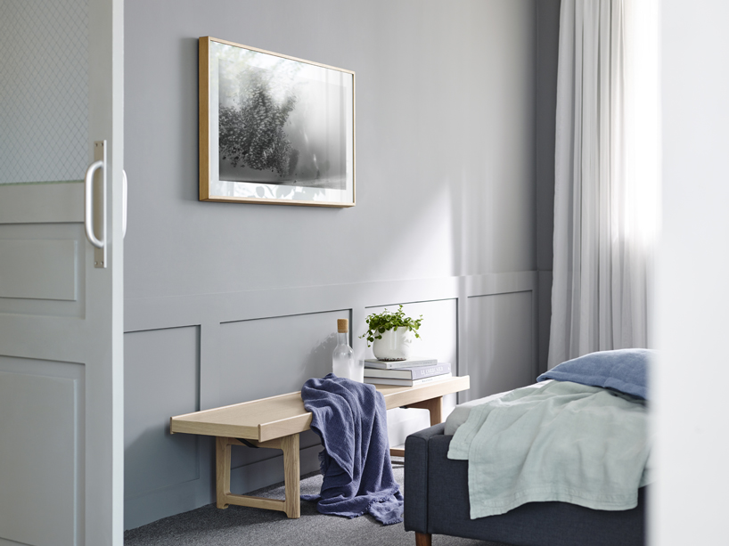 yves behar samsung  the frame TV designboom