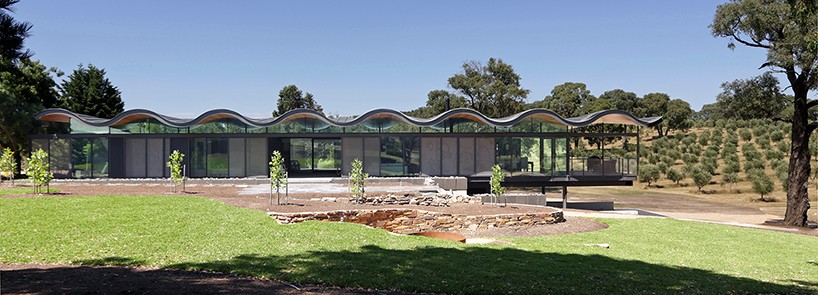 seeley-architects-lauriston-house-australia-designboom-01