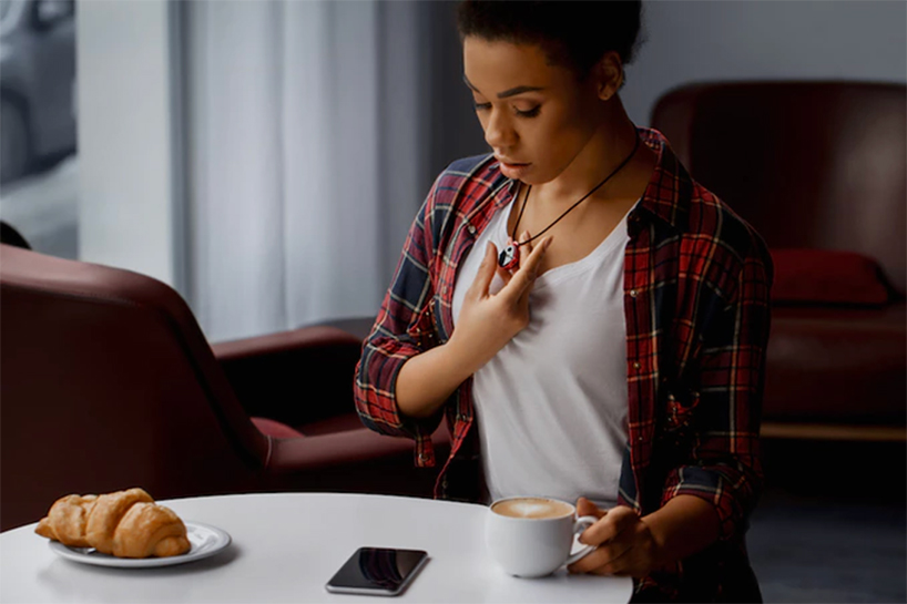 senstone-pendant-audio-note-designboom-03