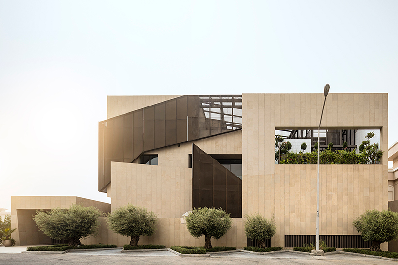 _three-gardens-agi-architects-kuwait-designboom-04