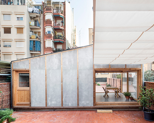 vora constructs pavilion for living on a rooftop in barcelona