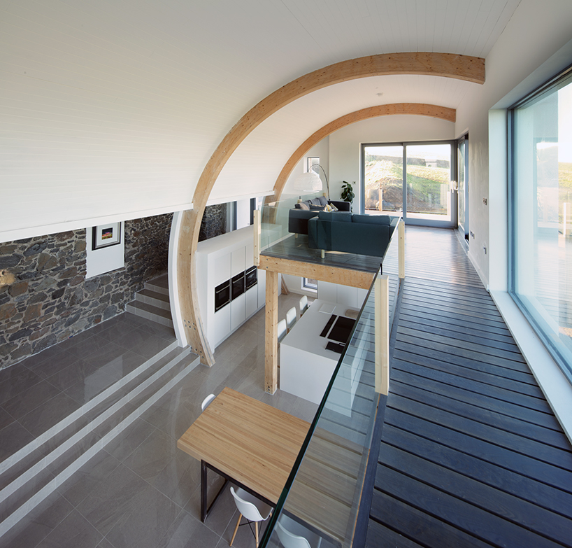 100 Year Old Irish House Restored With Curving Roof Extension By 2020