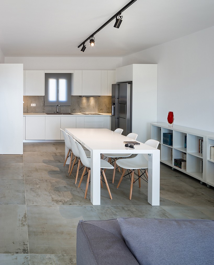 Lantavos-Projects-kampos-house-greece-designboom-012