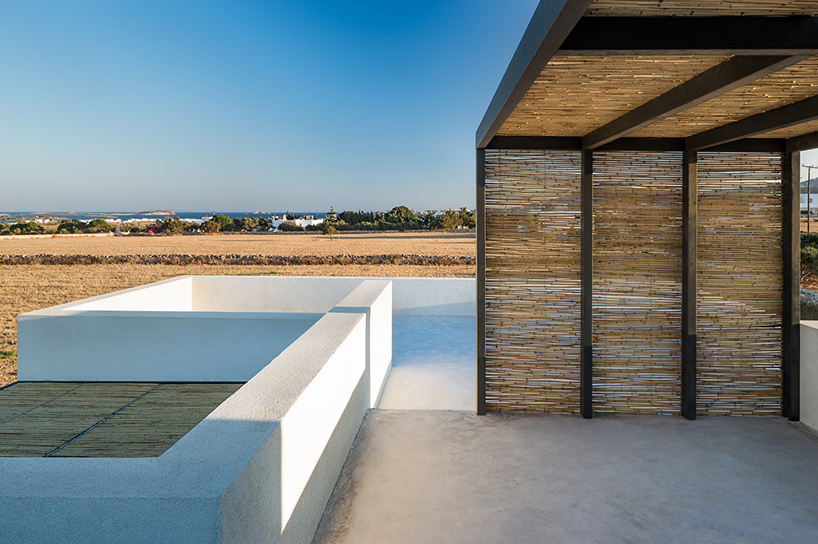 Lantavos-Projects-kampos-house-greece-designboom-02