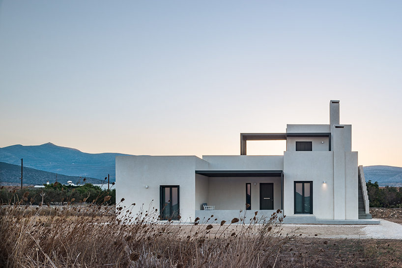 Lantavos-Projects-kampos-house-greece-designboom-02