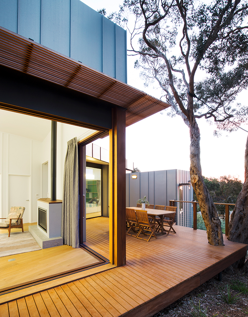 ande-bunbury-architects-zinc-house-australia-designboom-03