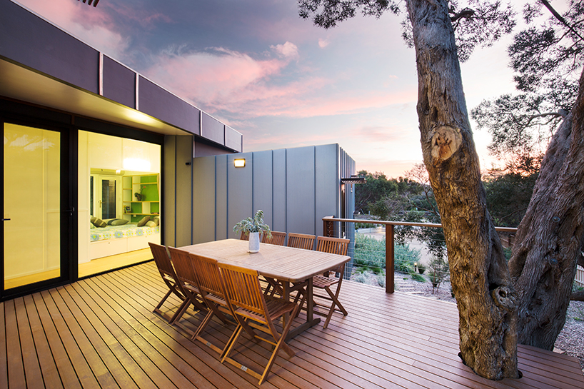 ande-bunbury-architects-zinc-house-australia-designboom-03