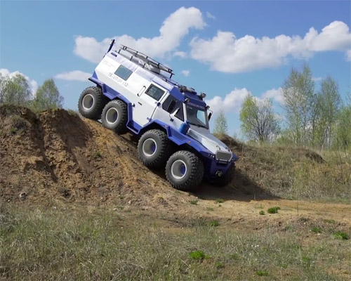 the avtoros shaman 8x8 is an amphibious all-terrain vehicle