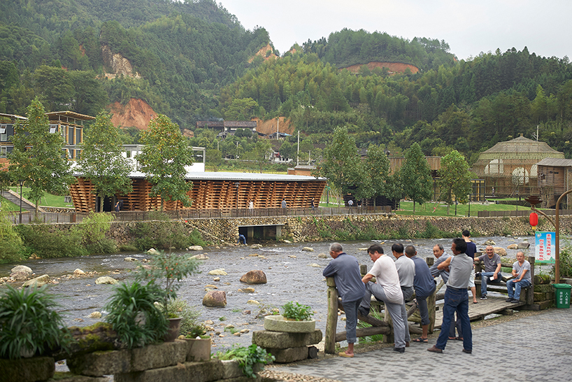 international-bamboo-architecture-biennale-xitou-village-china-designboom-03