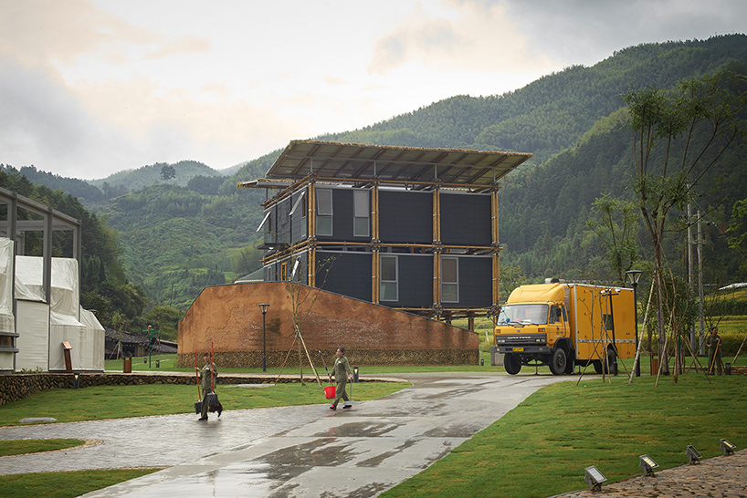 international-bamboo-architecture-biennale-xitou-village-china-designboom-03