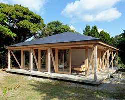 ISSHOarchitects' shinminka house in japan binds the vernacular to technology