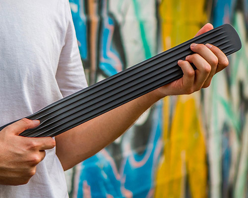 orit dolev creates NOMAD, a digital music instrument for travellers